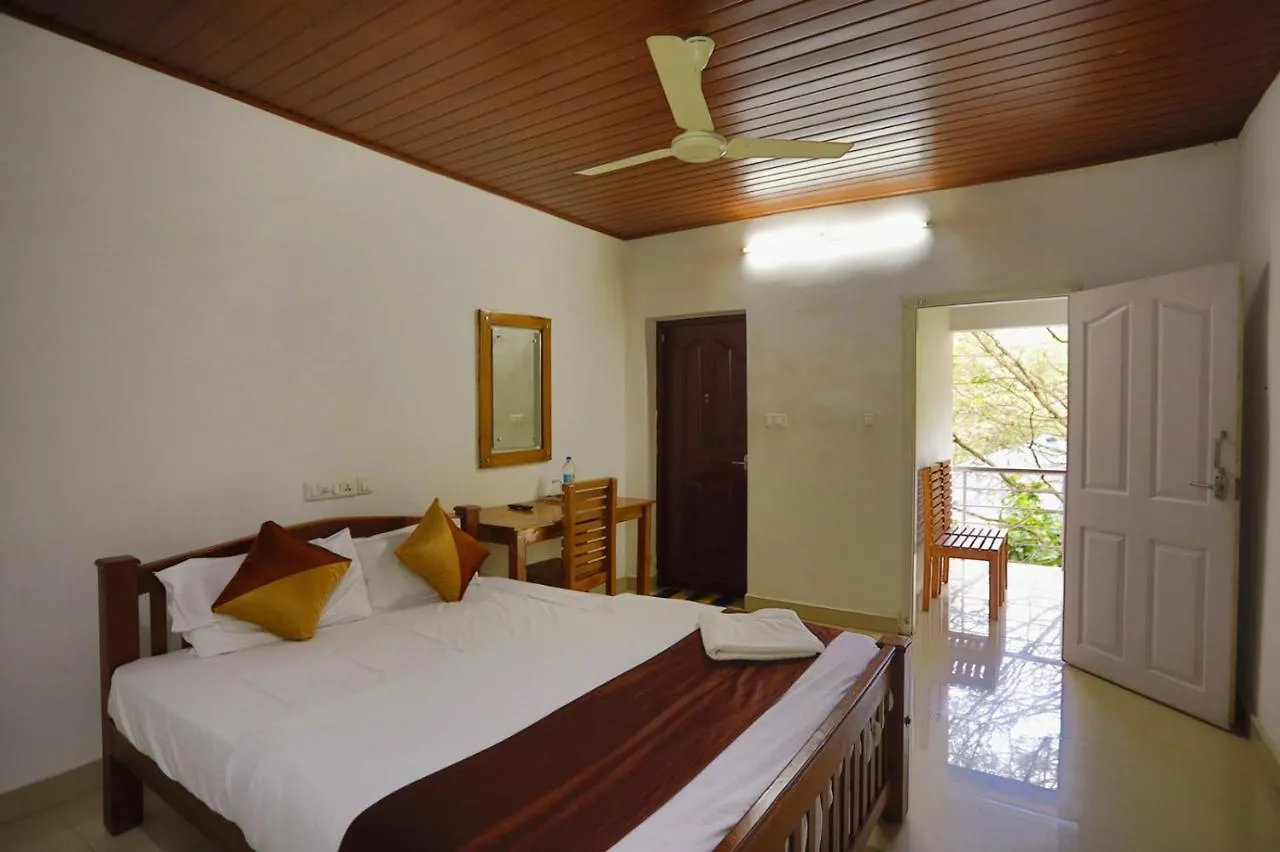 리조트 Anachal Aruvi Annex B&B